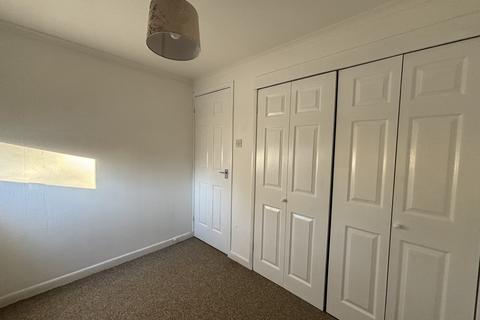 2 bedroom apartment to rent, Broomhill Crescent, NORTHAMPTON, NN3