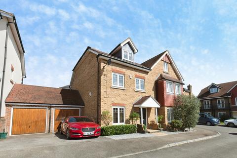 Halcyon Close, Oxshott, Leatherhead, Surrey, KT22