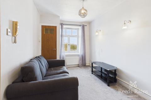 2 bedroom apartment to rent, Union Road, Cheshire SK11