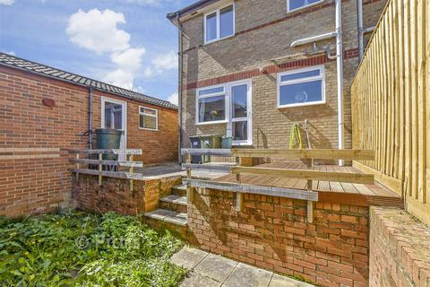 2 bedroom end of terrace house for sale, Nelson Court, Cowes PO31