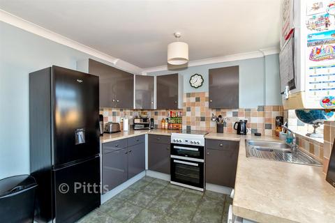 2 bedroom end of terrace house for sale, Nelson Court, Cowes PO31