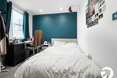 2 bedroom flat to rent, Kirkdale, London, SE26