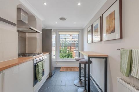2 bedroom maisonette for sale, Sulgrave Road, London W6