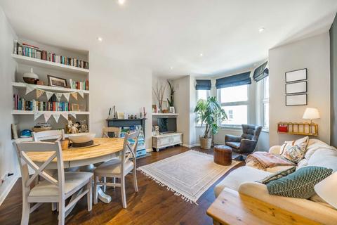 3 bedroom flat for sale, St. Marys Road, London NW10