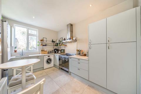 3 bedroom flat for sale, St. Marys Road, London NW10