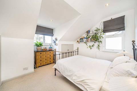 3 bedroom flat for sale, St. Marys Road, London NW10