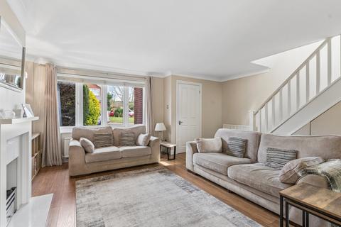 3 bedroom semi-detached house for sale, Passingham Avenue, Hitchin, SG4