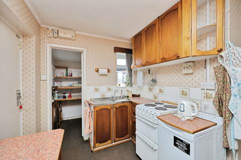 2 bedroom semi-detached bungalow for sale, Thompson Road, NORWICH