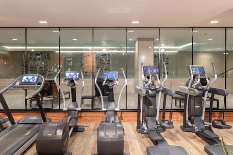 2 bedroom flat for sale, Keybridge, Exchange Gardens, London, SW8
