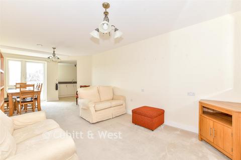 2 bedroom flat for sale, Tudor Rose Court, Southsea PO4