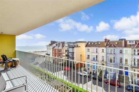 2 bedroom flat for sale, Tudor Rose Court, Southsea PO4