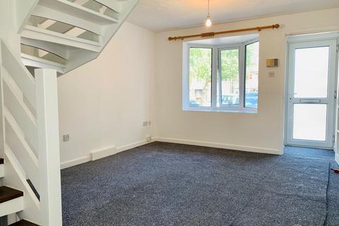 2 bedroom end of terrace house to rent, Elsham Close, LINCOLN