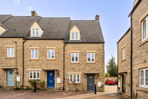 3 bedroom end of terrace house for sale, Buttercross Lane,  Witney,  OX28