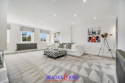 undefined, Coxtie Green Road, Pilgrims Hatch, Brentwood