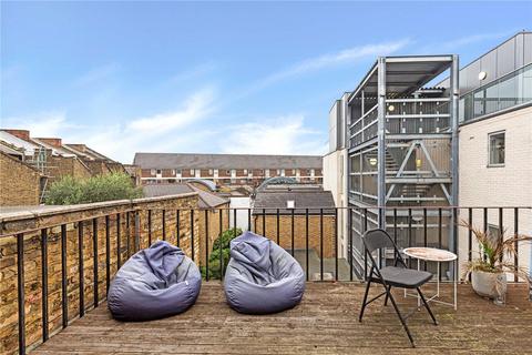 2 bedroom flat for sale, Bedford Road, London, SW4