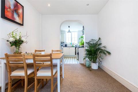 2 bedroom flat for sale, Bedford Road, London, SW4