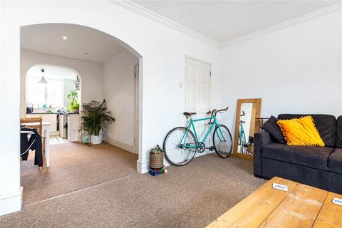 2 bedroom flat for sale, Bedford Road, London, SW4