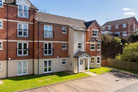 2 bedroom flat for sale, Farsley Beck Mews, Leeds, West Yorkshire, LS13