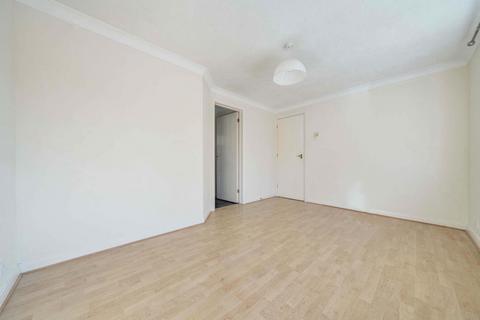 1 bedroom flat for sale, Dairymans Walk, Surrey GU4