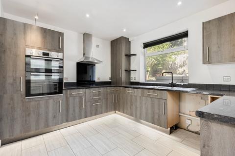 3 bedroom semi-detached house for sale, North Parkway, Leeds LS14