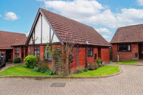2 bedroom semi-detached bungalow for sale, Holmer Place, High Wycombe HP15