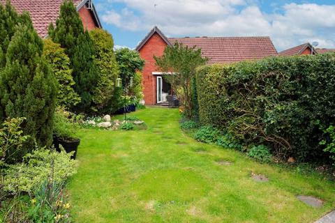 2 bedroom semi-detached bungalow for sale, Holmer Place, High Wycombe HP15