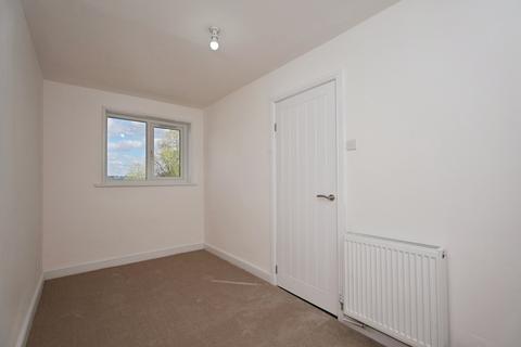 3 bedroom terraced house for sale, Thornes Park, Brighouse, West Yorkshire, HD6