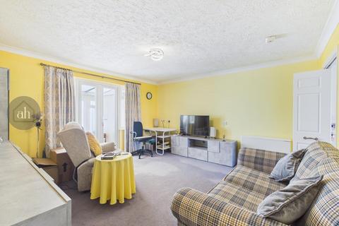 2 bedroom semi-detached bungalow for sale, Field View, Thurston