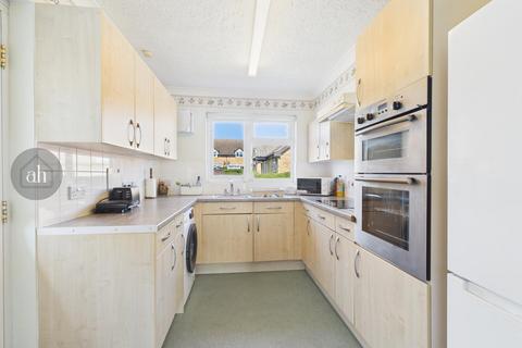 2 bedroom semi-detached bungalow for sale, Field View, Thurston