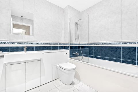 2 bedroom flat to rent, Chamberlain House, 126, Westminster Bridge Road, London