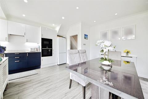 4 bedroom terraced house for sale, Dove Lane, POTTERS BAR, Hertfordshire, EN6