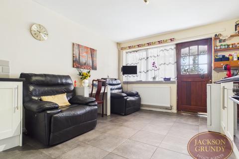 4 bedroom terraced house to rent, Foskitt Court South, Bellinge, NN3 9AX