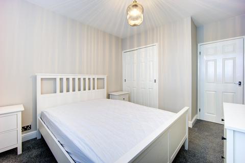 2 bedroom flat to rent, Conifer Court, Forest Hall, Newcastle Upon Tyne