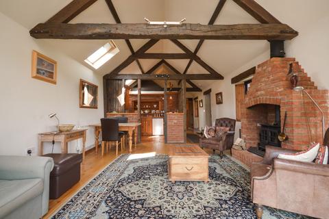 1 bedroom barn conversion to rent, Syderstone
