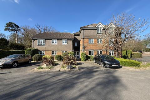 2 bedroom flat for sale, Colham Road, Uxbridge, UB8