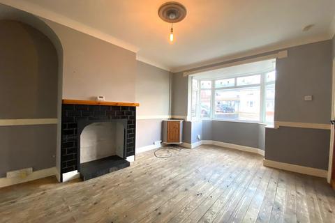 3 bedroom semi-detached house to rent, Newbury Lane, Oldbury, B69