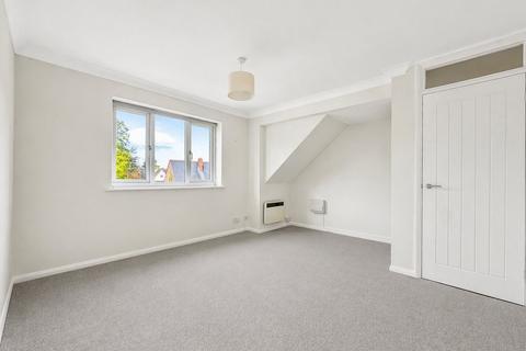 2 bedroom apartment for sale, Brooklands Walk, Chelmsford, CM2