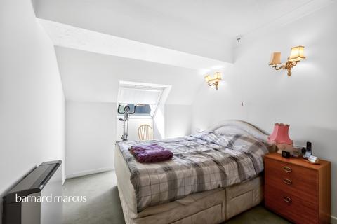 undefined, Mayfield Avenue, London