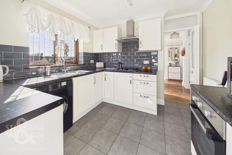 2 bedroom detached bungalow for sale, Hancock Court, Chapel Break, Norwich