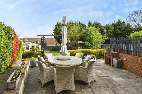 3 bedroom semi-detached house for sale, Broadway, Yaxley, Peterborough