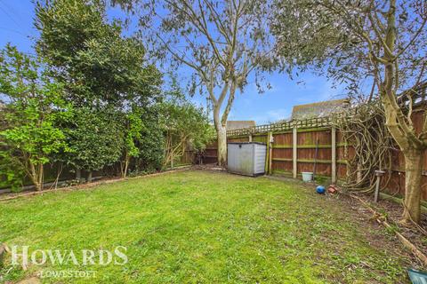 4 bedroom terraced house for sale, Abbeydale, Carlton Colville