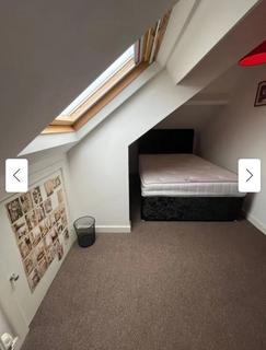 1 bedroom in a house share to rent, Ovington Grove, Fenham NE5