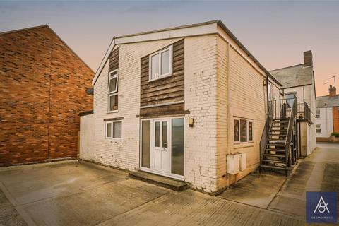 2 bedroom maisonette for sale, Halse Road, Northamptonshire NN13