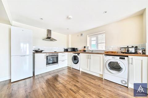 2 bedroom maisonette for sale, Halse Road, Northamptonshire NN13