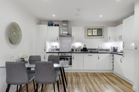 1 bedroom flat to rent, Oldchurch Road, Romford, RM7