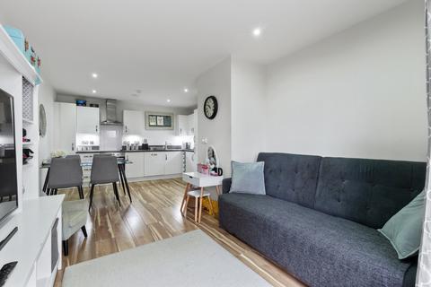 1 bedroom flat to rent, Oldchurch Road, Romford, RM7