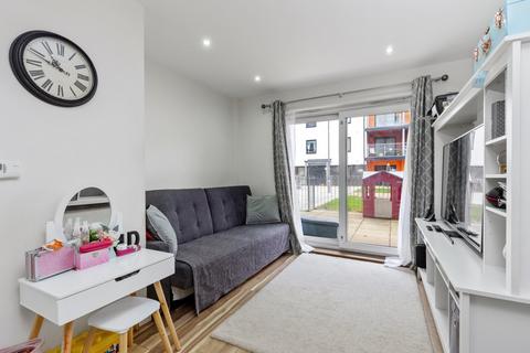 1 bedroom flat to rent, Oldchurch Road, Romford, RM7