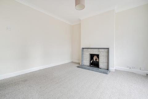 3 bedroom semi-detached house to rent, Haslemere Road Windsor SL4
