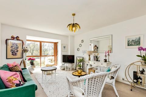 undefined, Commonwealth Drive, Crawley, West Sussex, RH10