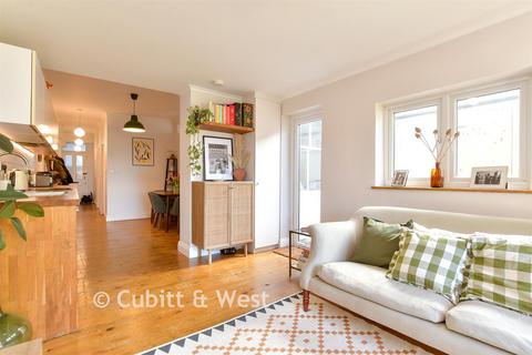 2 bedroom apartment for sale, Stanford Road, Brighton, East Sussex